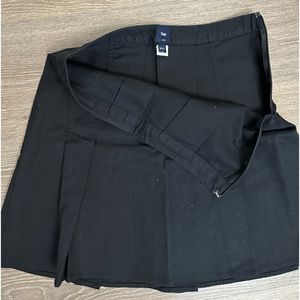 Gap skirt